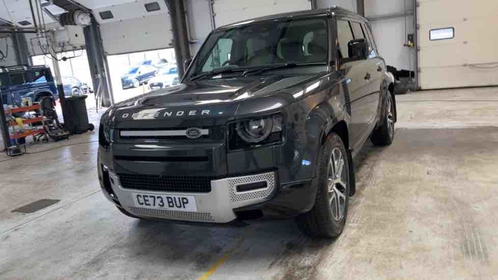 More views of Land Rover Defender 110