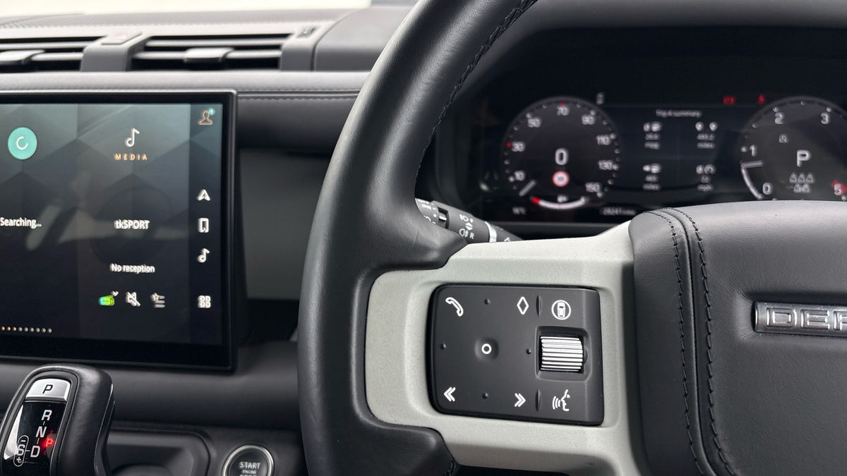 Land Rover Defender 110 Urban Image 13