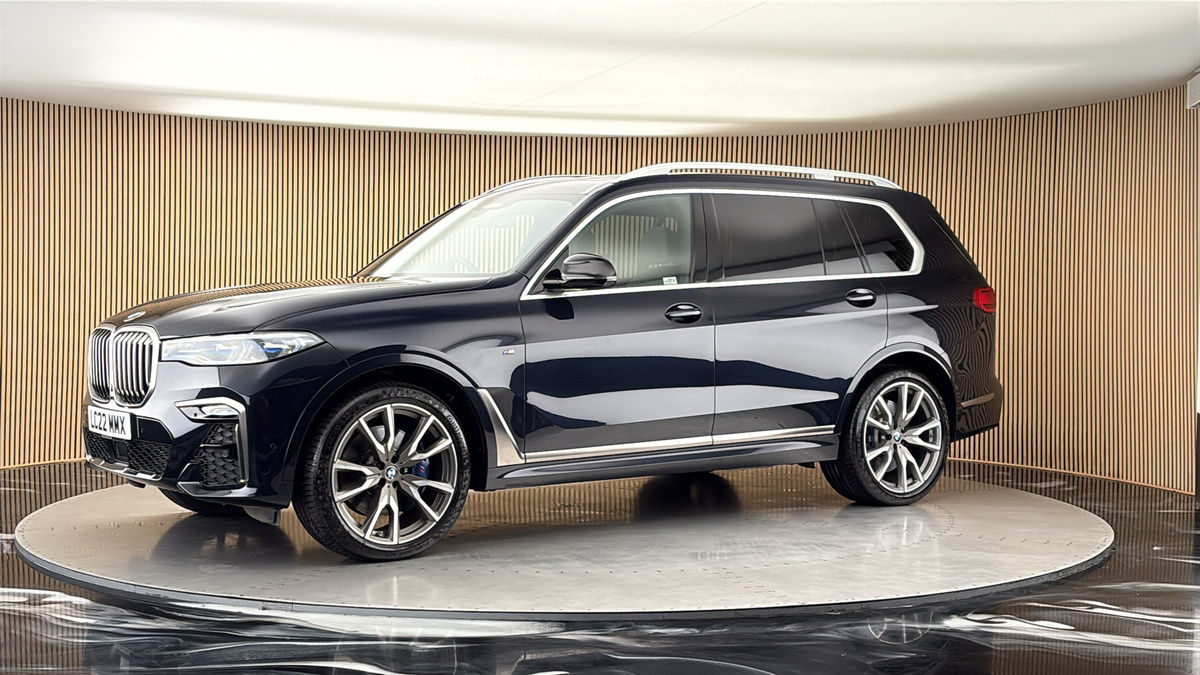 More views of BMW X7