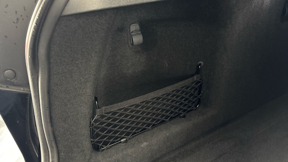 Jaguar F-PACE Image 46