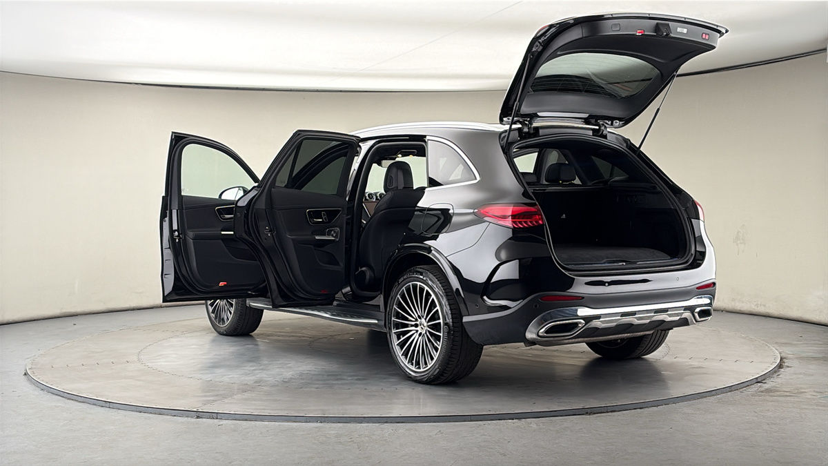 Mercedes-Benz GLC Image 23