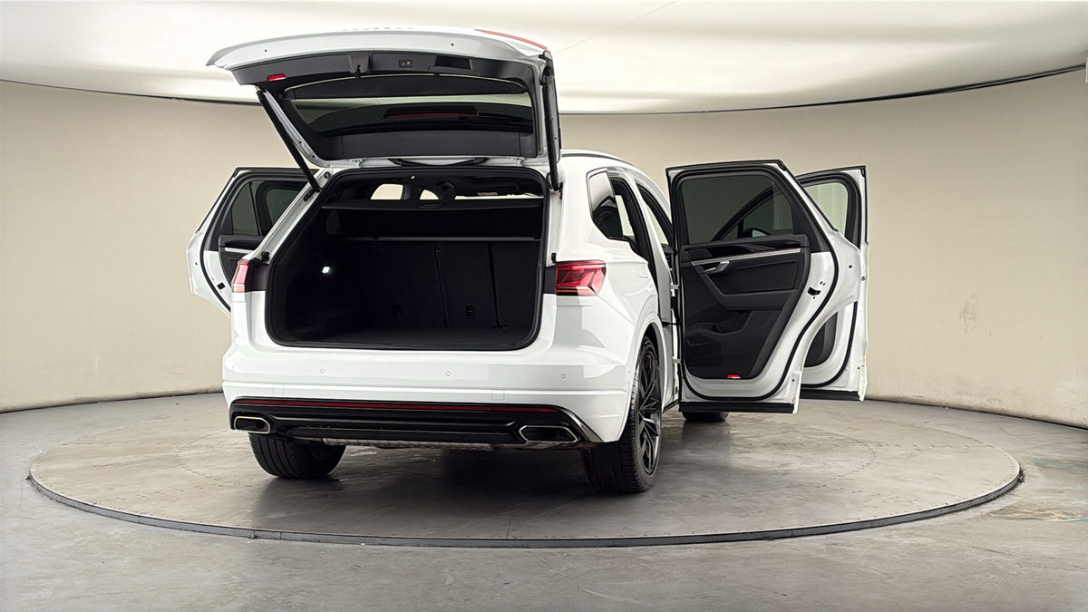 More views of Volkswagen Touareg