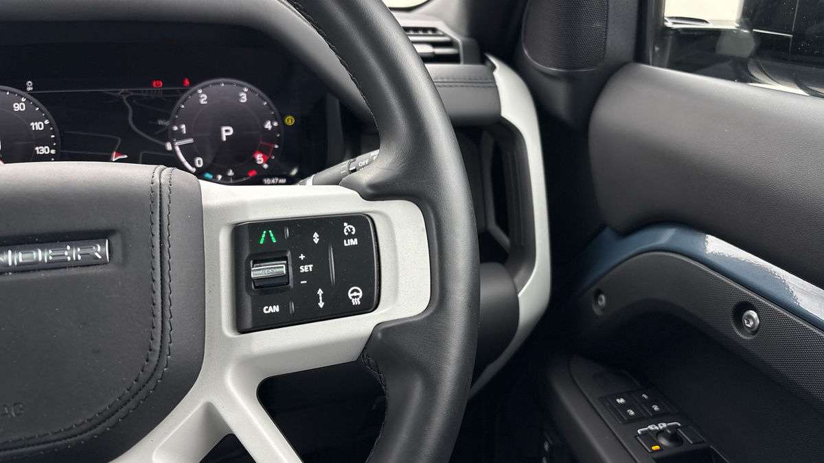 Land Rover Defender 90 Urban Image 14