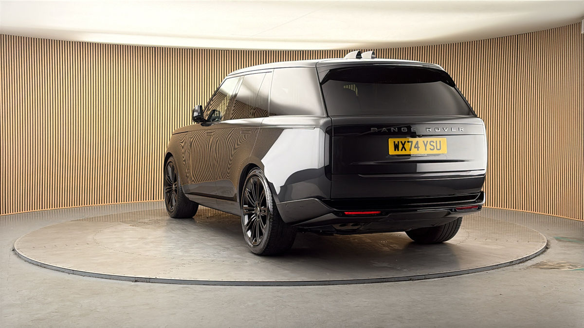 More views of Land Rover Range Rover