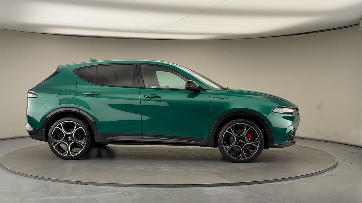 More views of Alfa Romeo Tonale