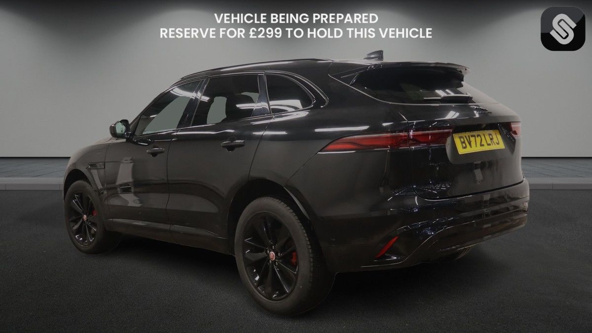Jaguar F-PACE Image 3