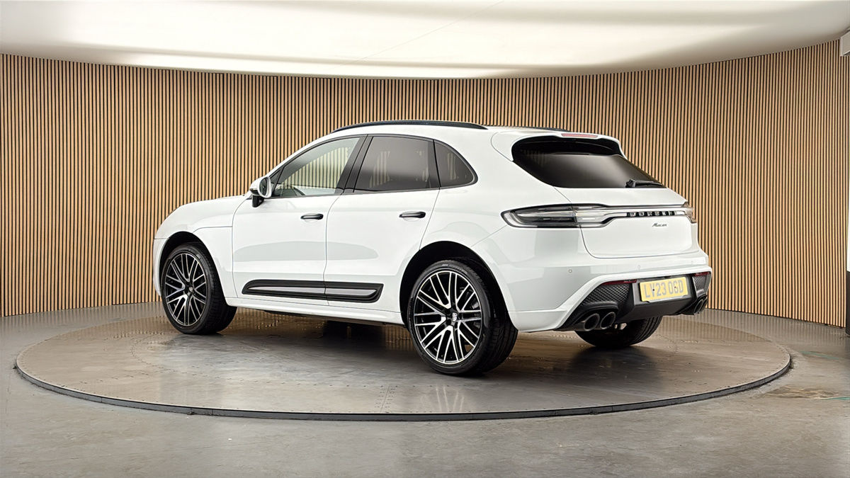 More views of Porsche Macan