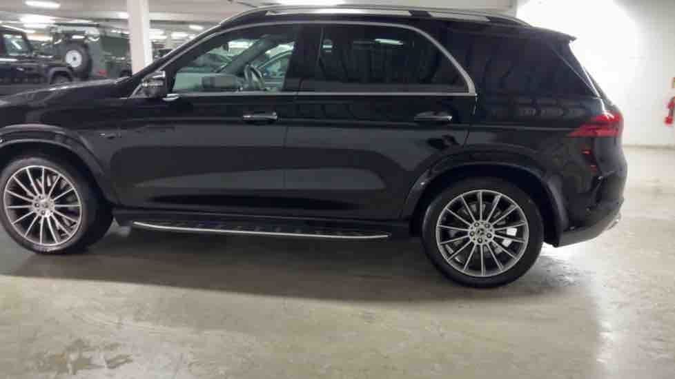 More views of Mercedes-Benz GLE