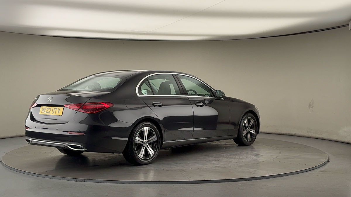 Mercedes-Benz C Class Image 21