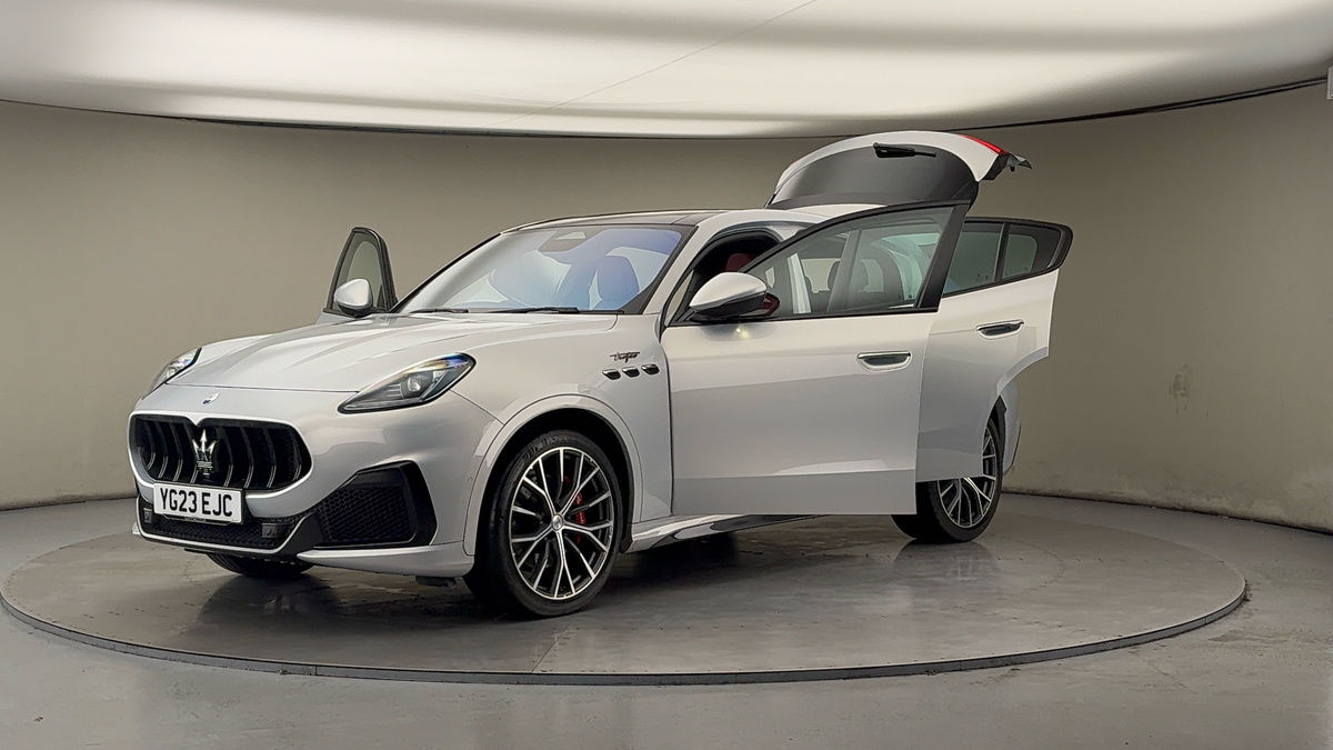 More views of Maserati Grecale