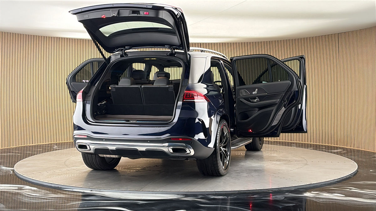 More views of Mercedes-Benz GLE