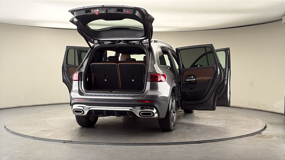 More views of Mercedes-Benz GLB