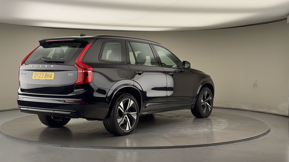 More views of Volvo XC90