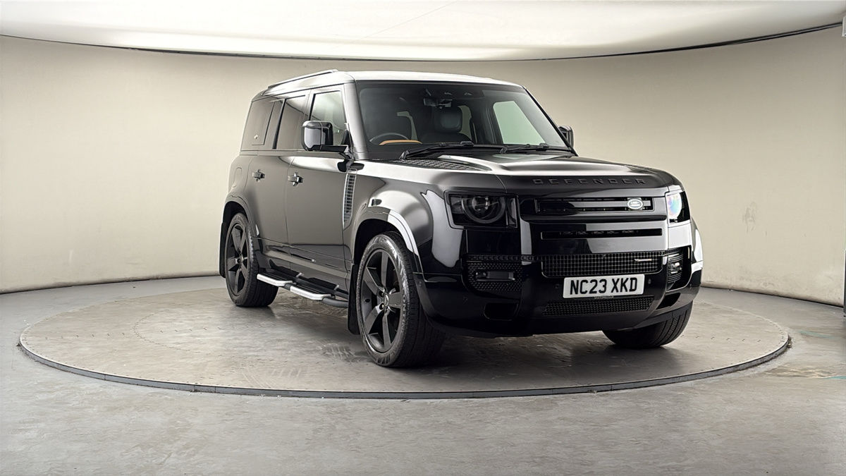 More views of Land Rover Defender 110