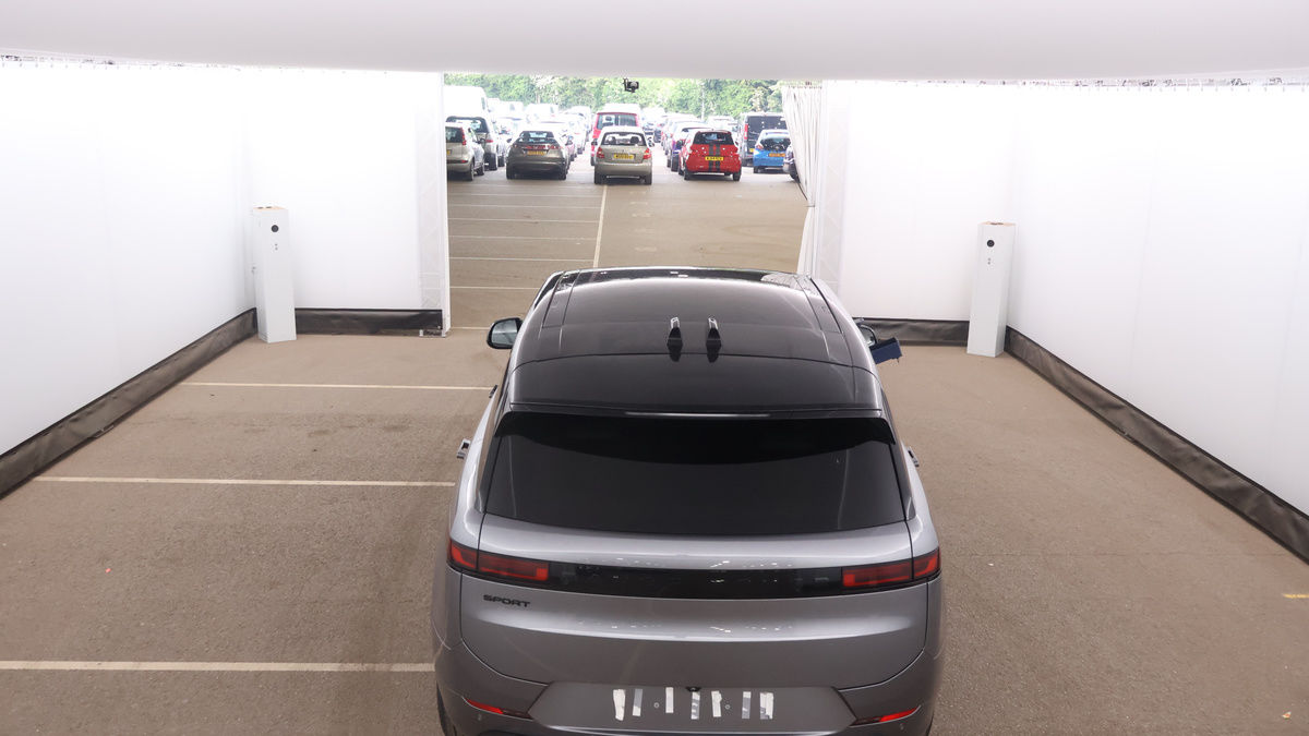 Land Rover Range Rover Sport Image 8