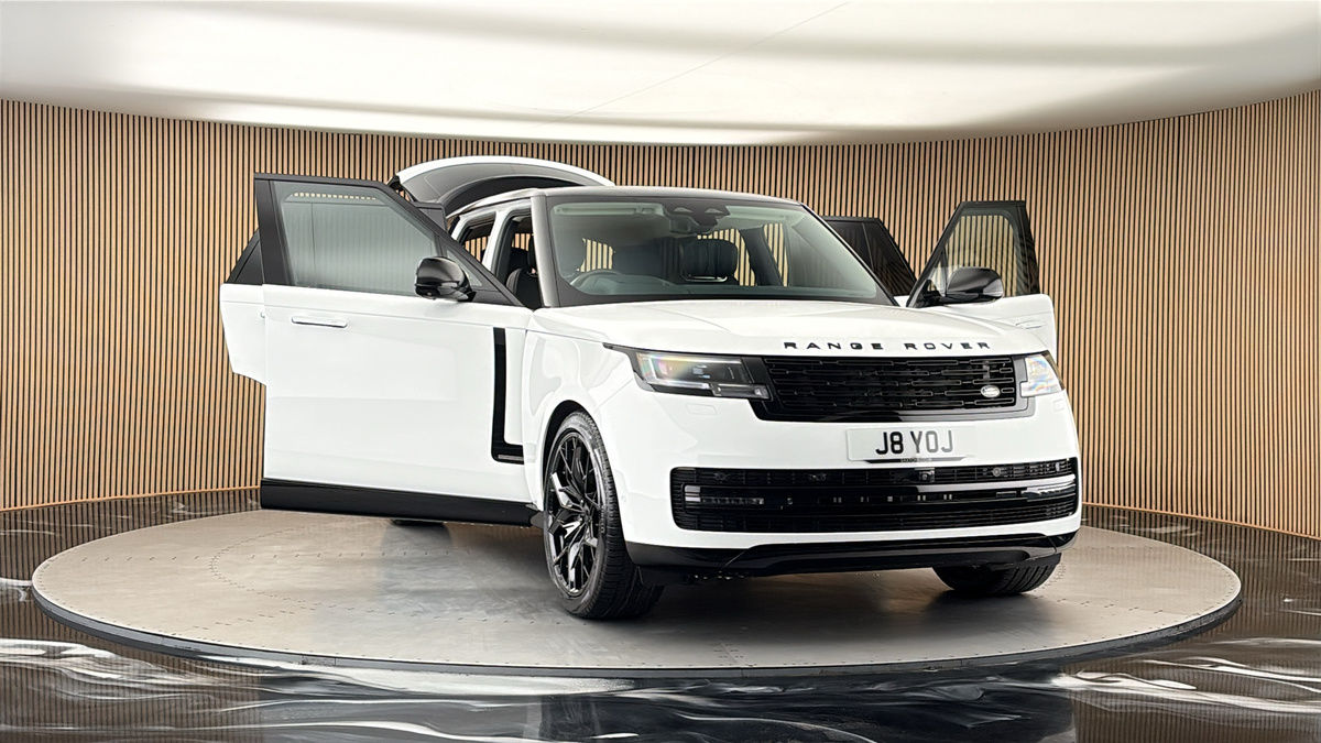 More views of Land Rover Range Rover