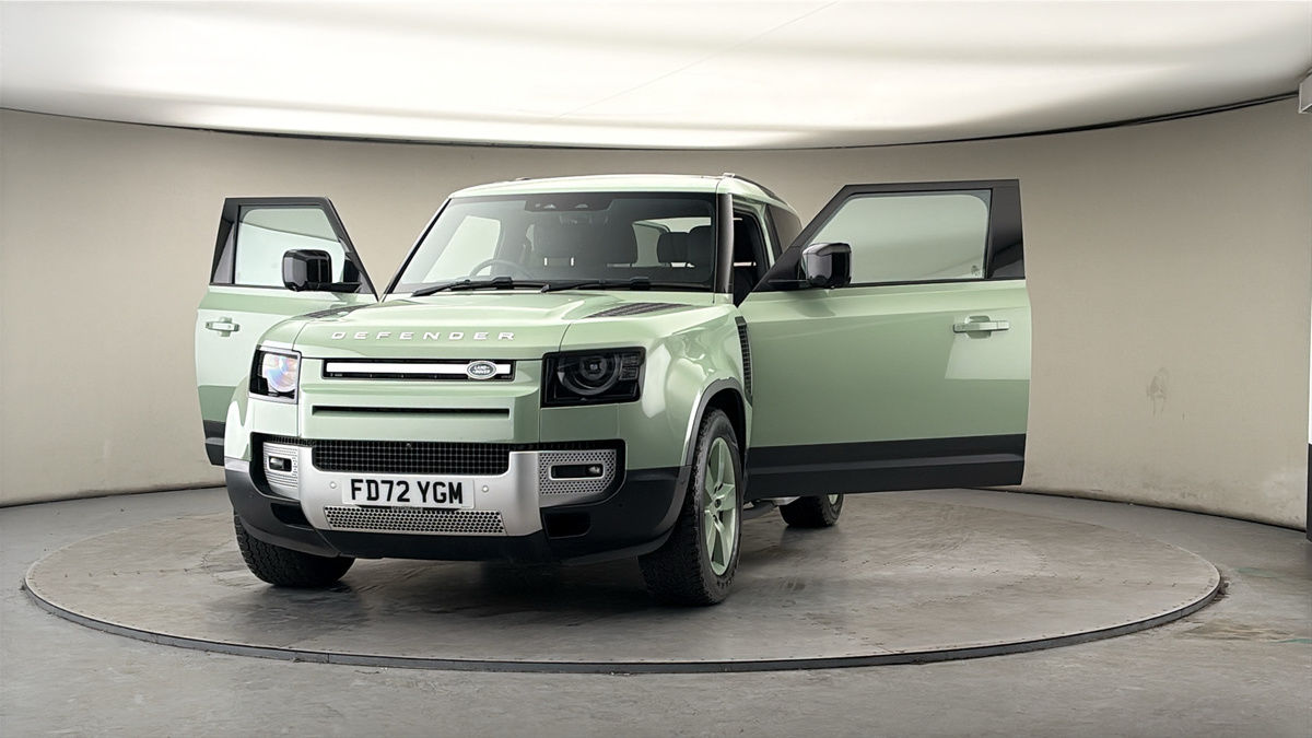More views of Land Rover Defender 90