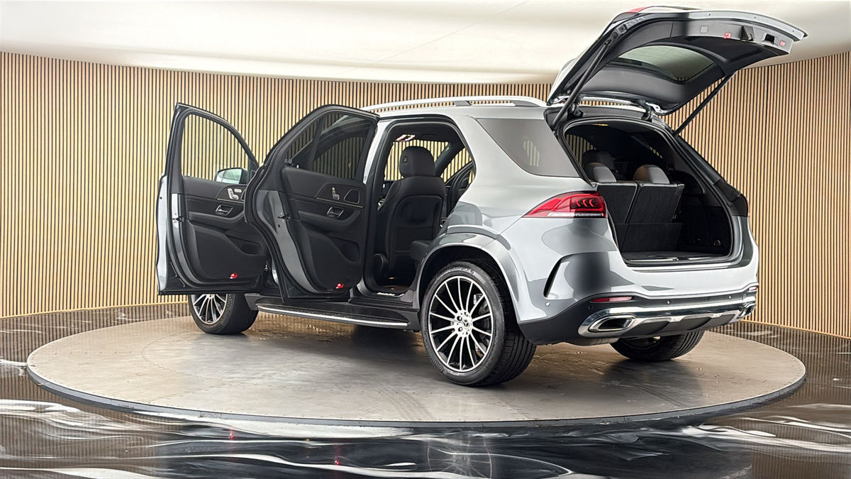 More views of Mercedes-Benz GLE