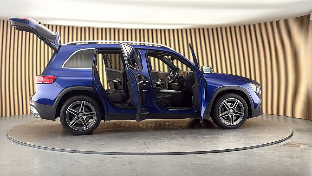 More views of Mercedes-Benz GLB