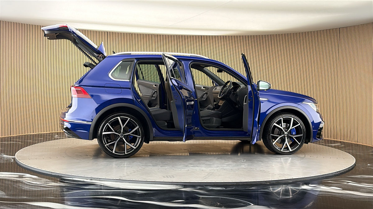 More views of Volkswagen Tiguan