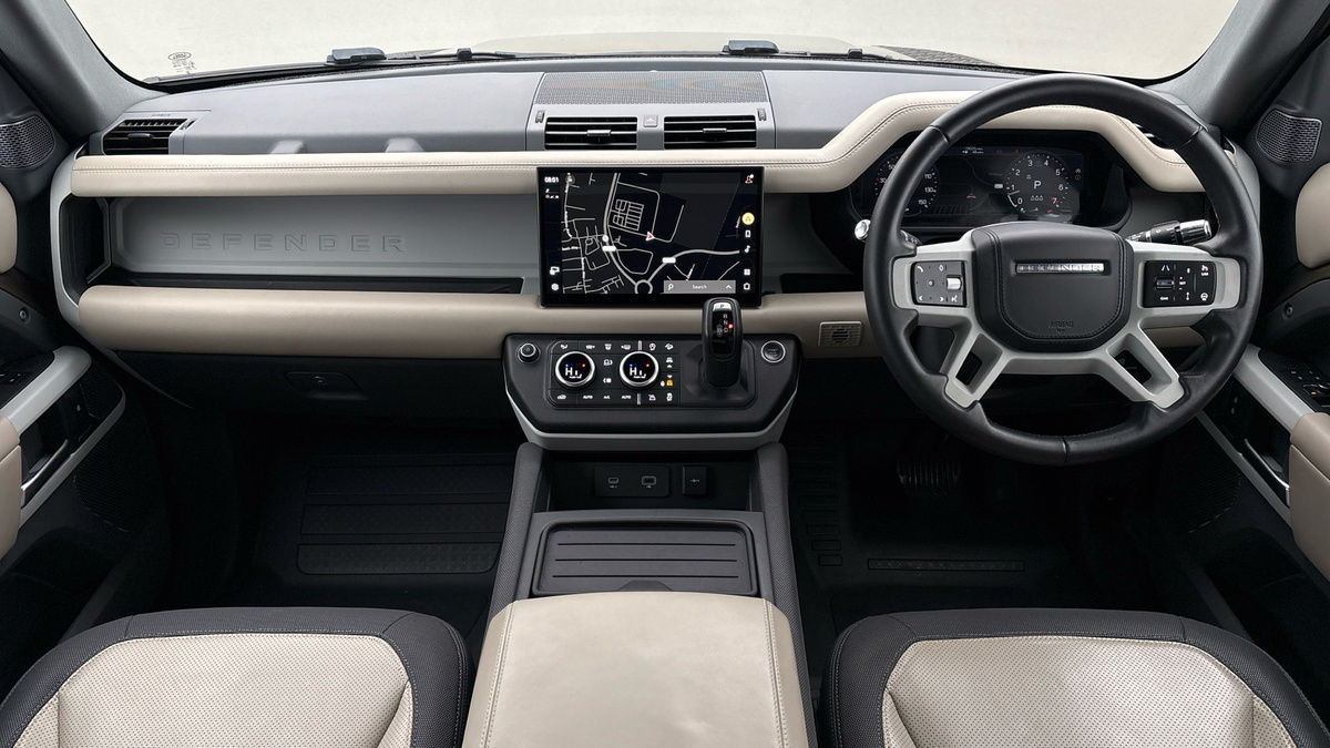 Land Rover Defender 90 Image 12