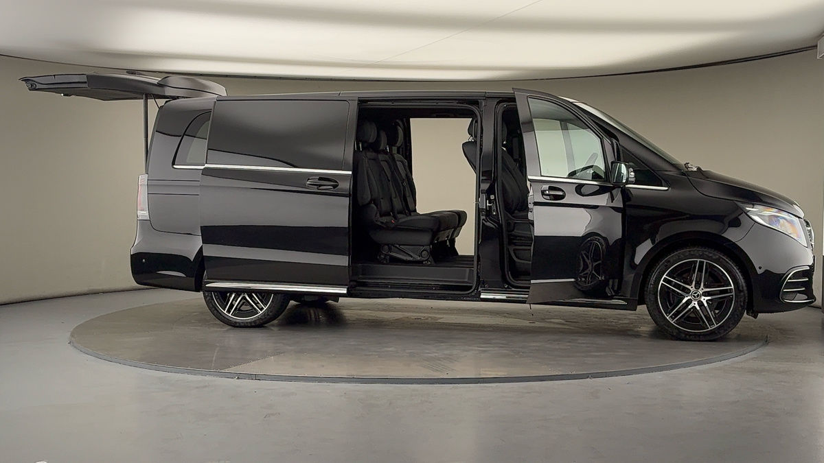 More views of Mercedes-Benz V Class