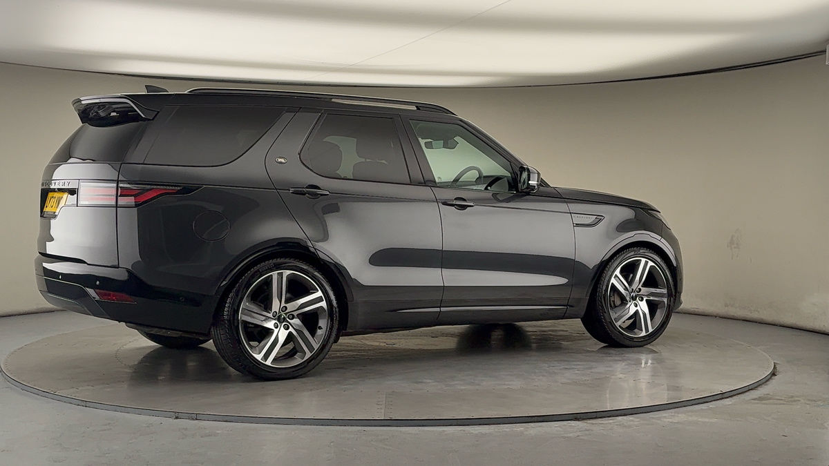 More views of Land Rover Discovery