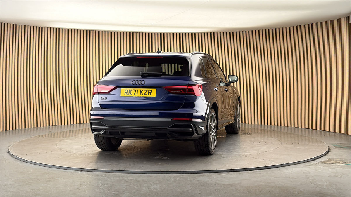 More views of Audi Q3