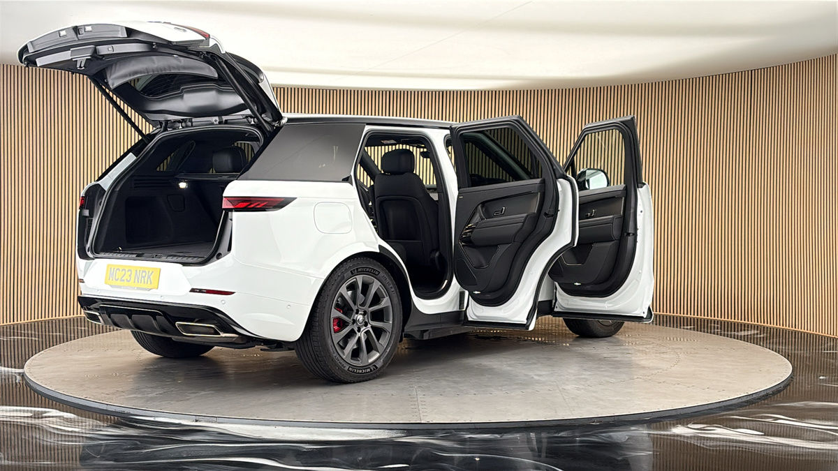 More views of Land Rover Range Rover Sport