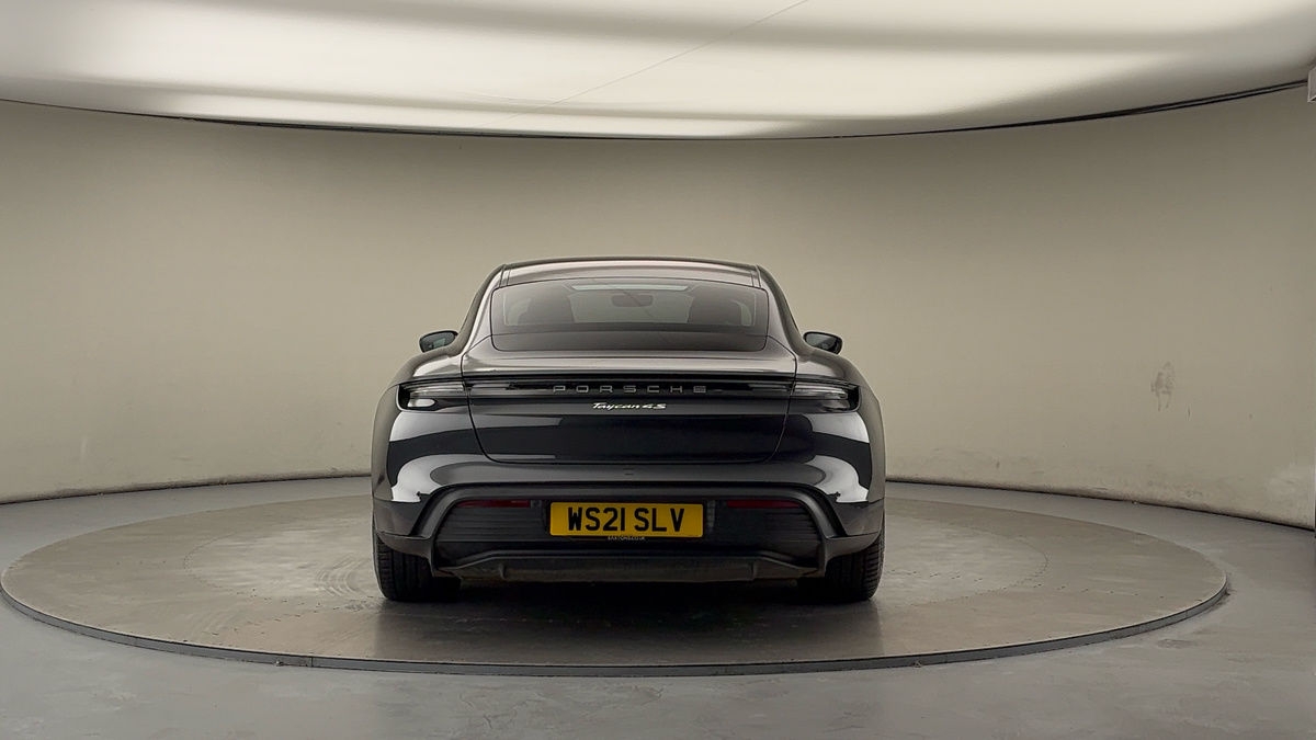 Porsche Taycan Image 4