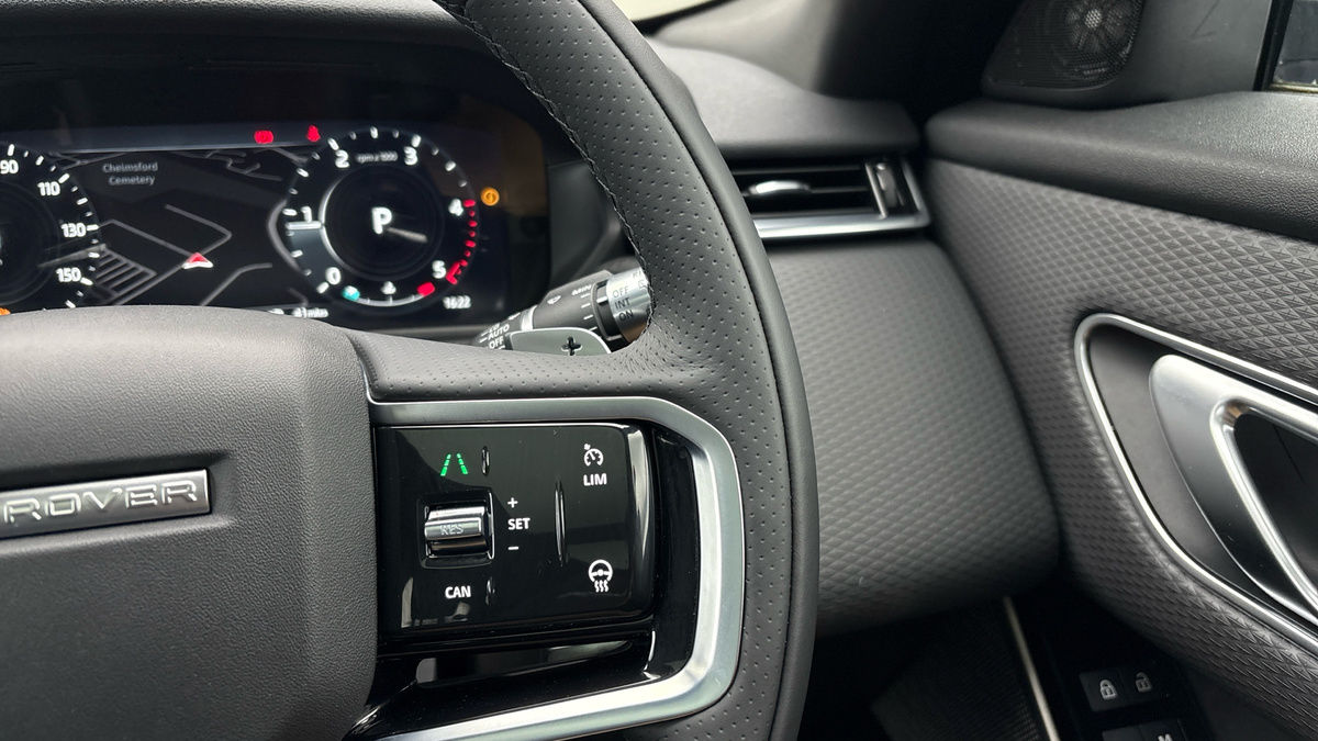 Land Rover Range Rover Velar Image 14