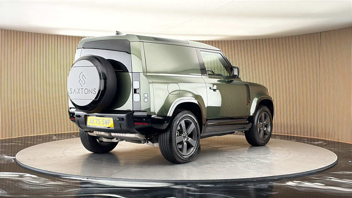 More views of Land Rover Defender 90