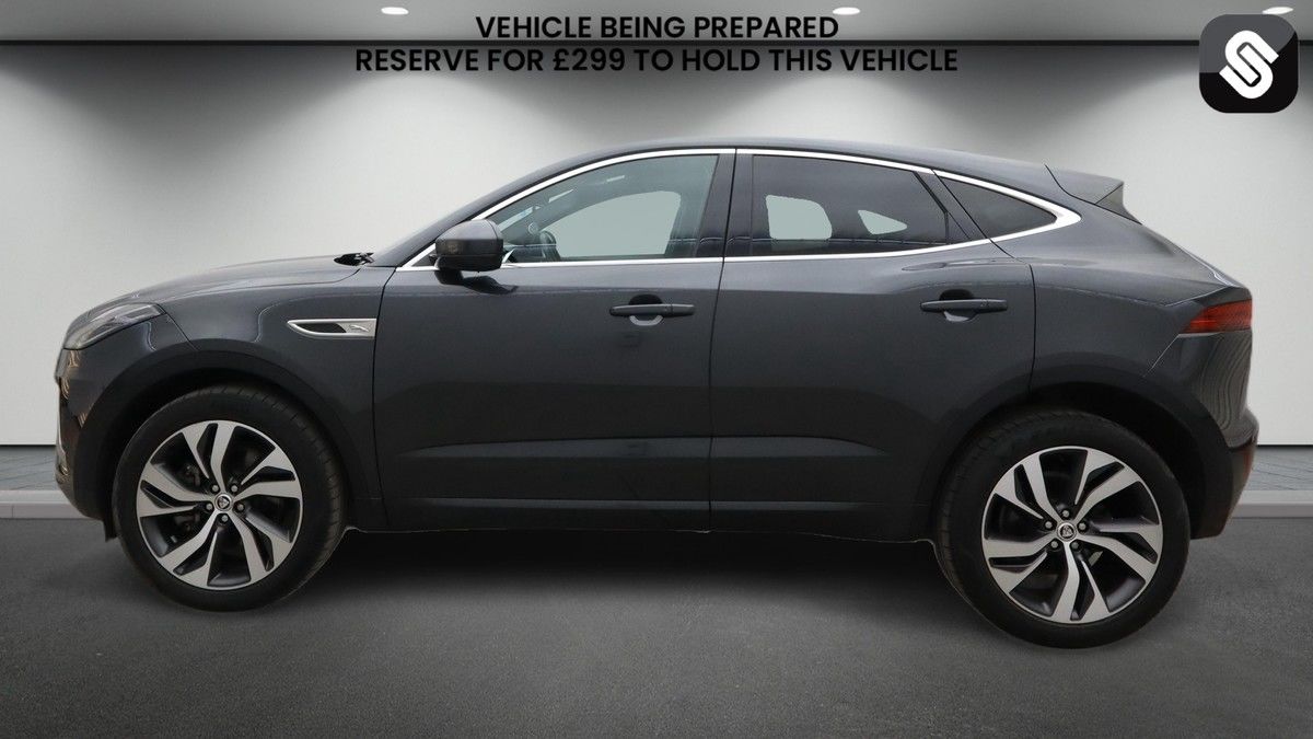 Jaguar E-PACE Image 6