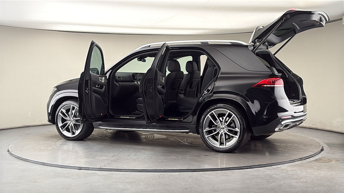 More views of Mercedes-Benz GLE