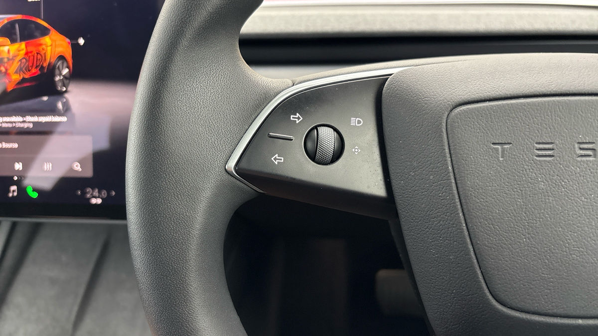 Tesla Model 3 Image 13
