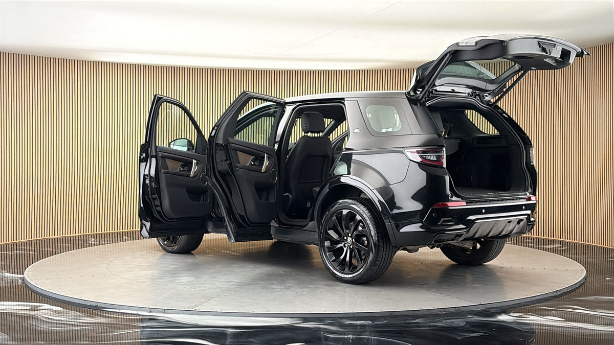 More views of Land Rover Discovery Sport