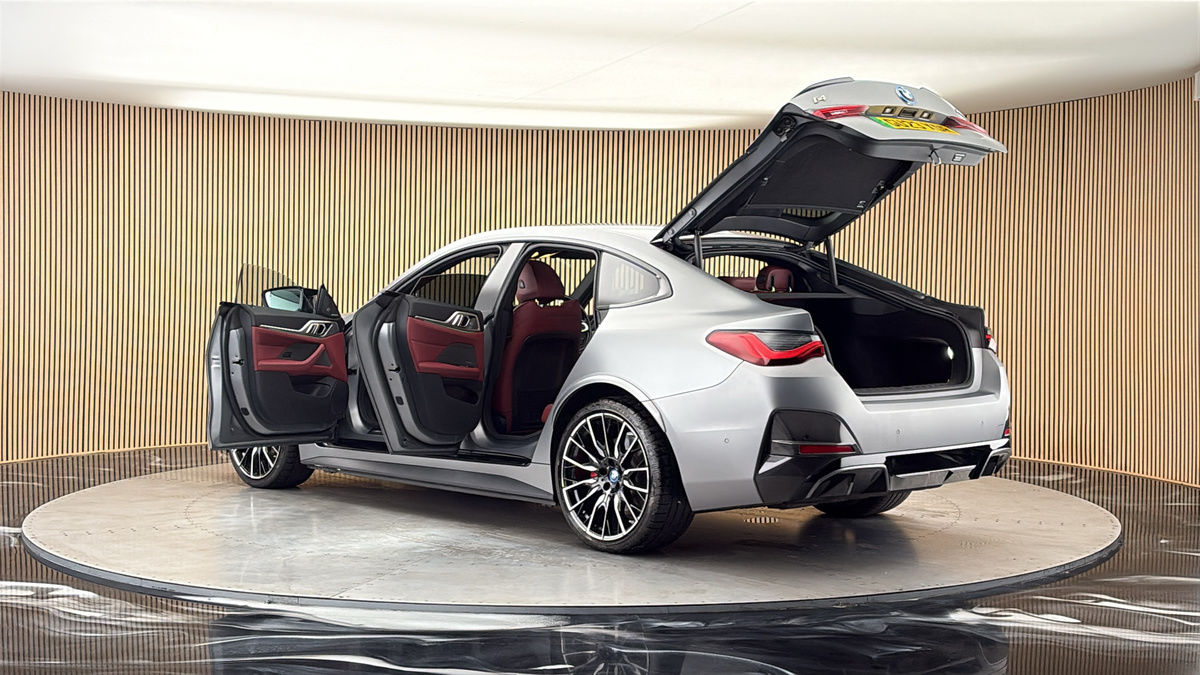 More views of BMW i4