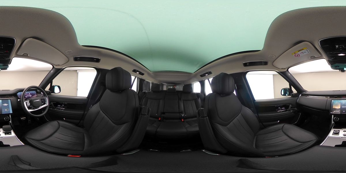 More views of Land Rover Range Rover