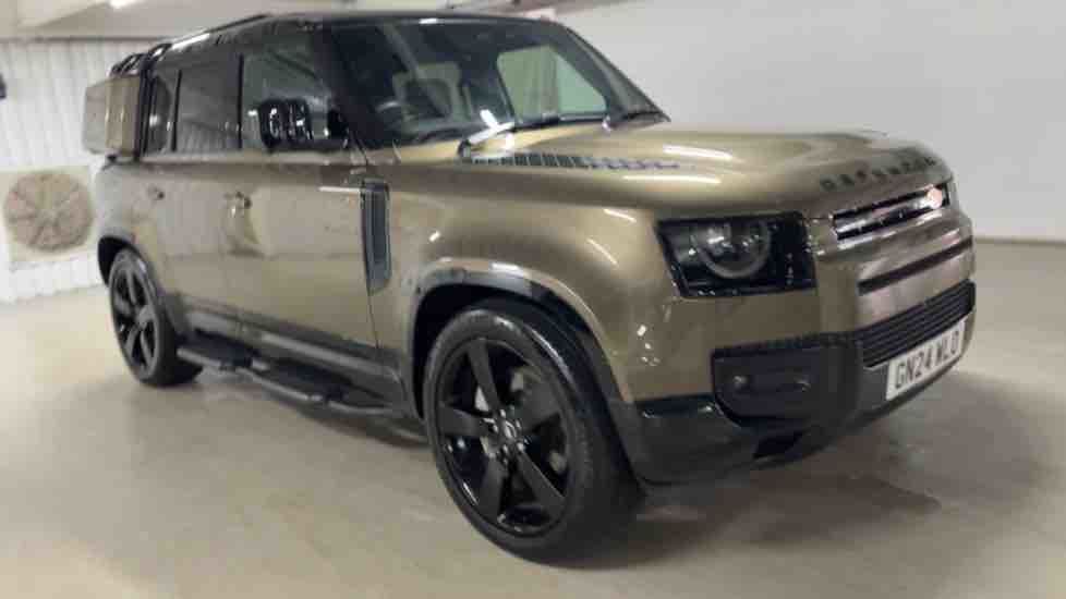 More views of Land Rover Defender 110