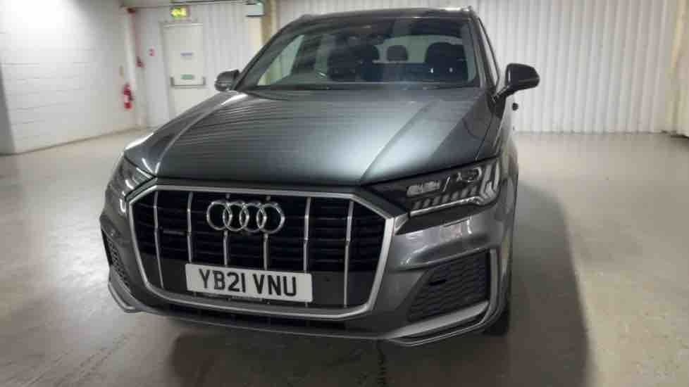 More views of Audi Q7