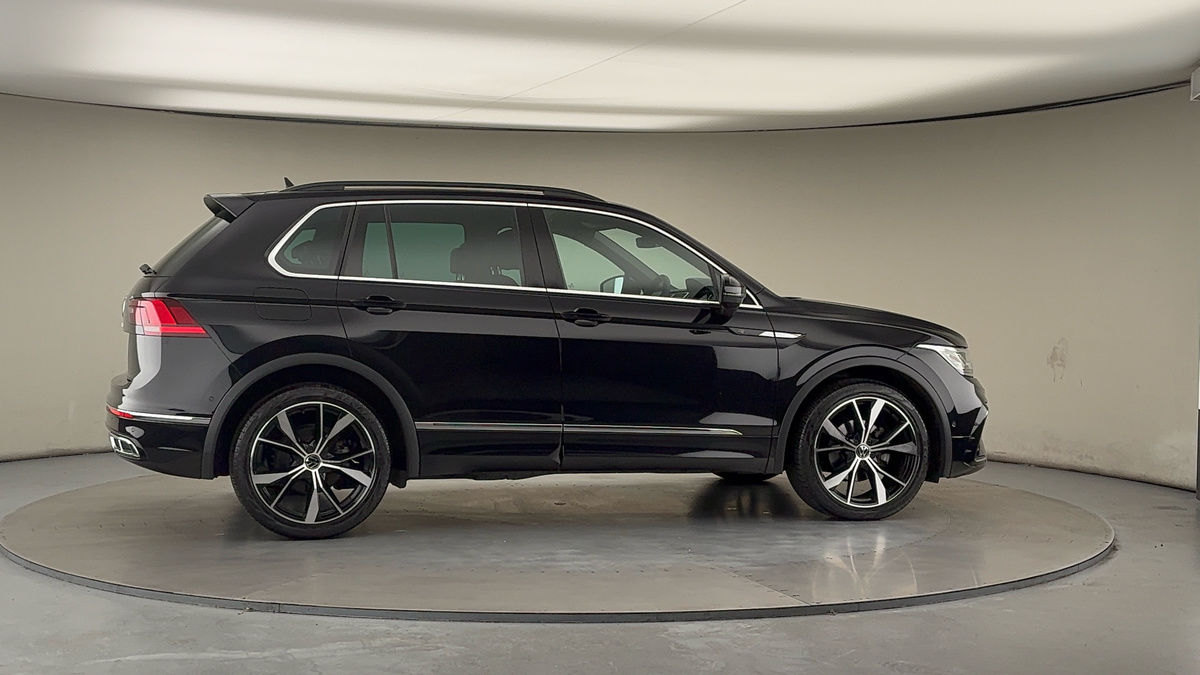 More views of Volkswagen Tiguan