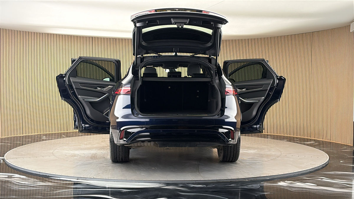 More views of Jaguar F-PACE