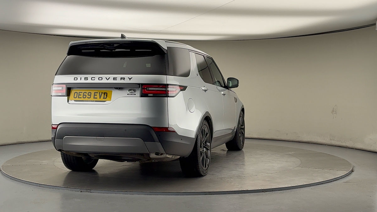 More views of Land Rover Discovery