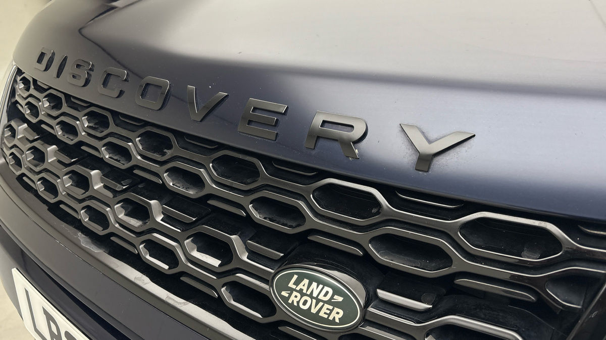 Land Rover Discovery Sport Image 24