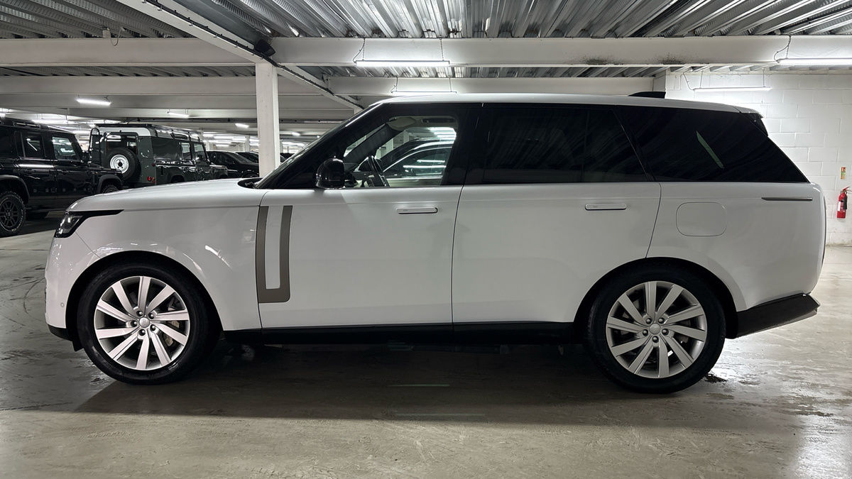 Land Rover Range Rover Image 15