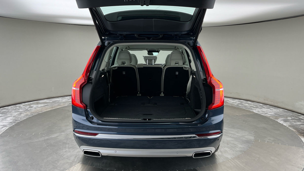 Volvo XC90 Image 11