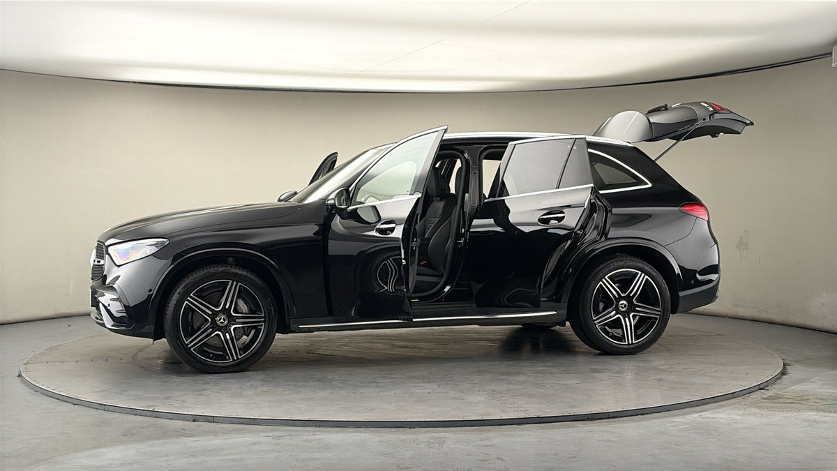 More views of Mercedes-Benz GLC