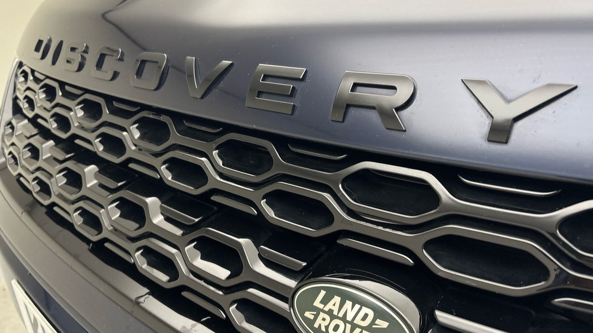 Land Rover Discovery Sport Image 24