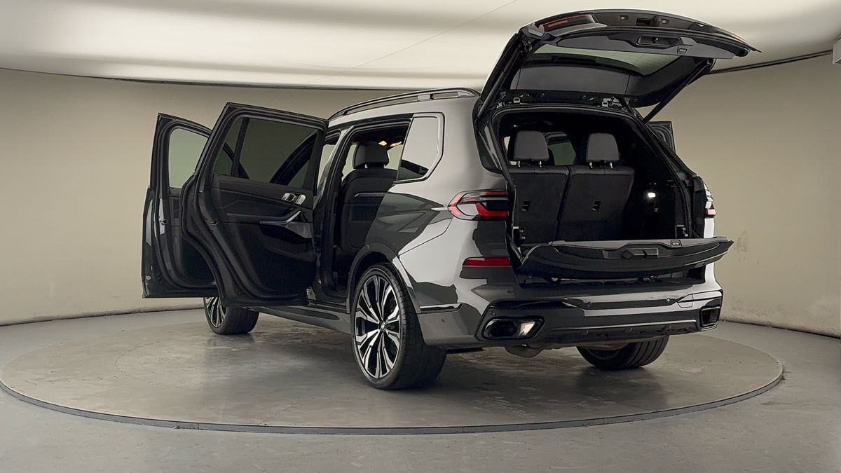 BMW X7 Image 23