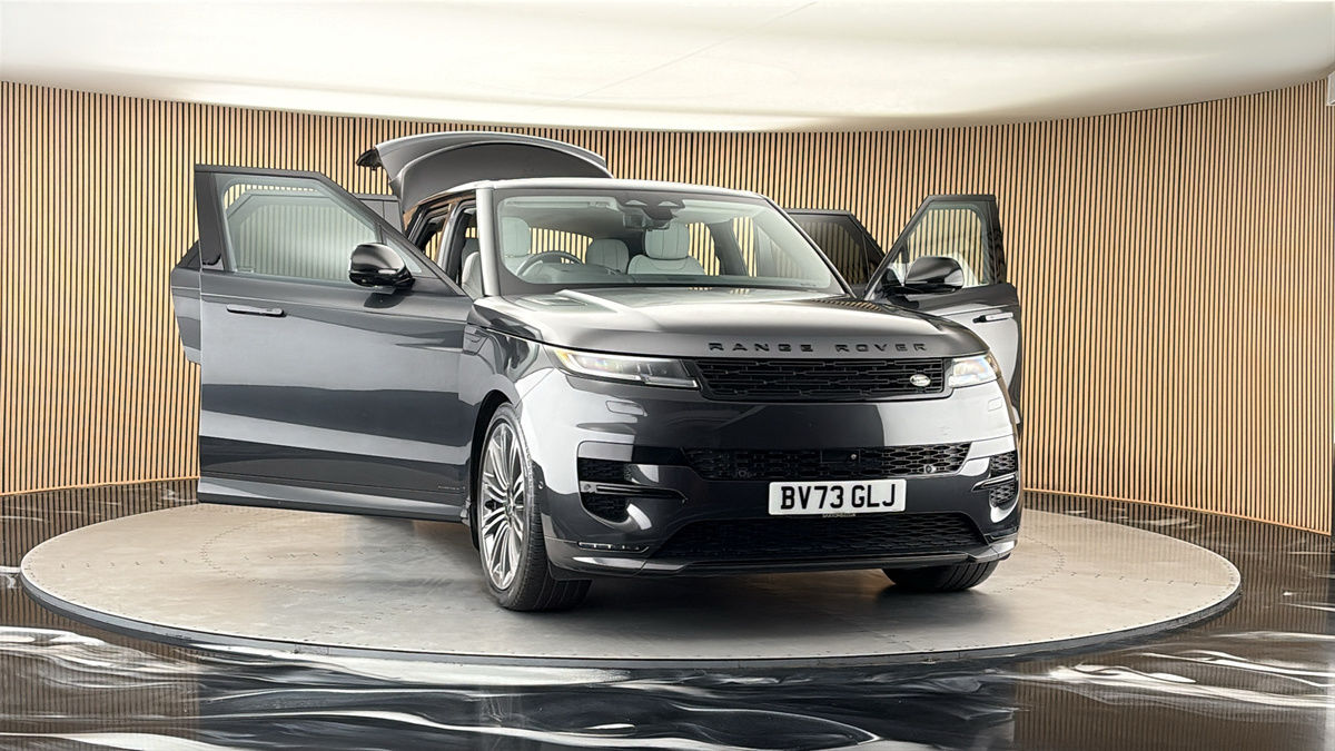 More views of Land Rover Range Rover Sport
